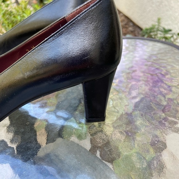 Etienne Aigner “Kendall” Leather Pumps, 7M - Picture 5 of 16